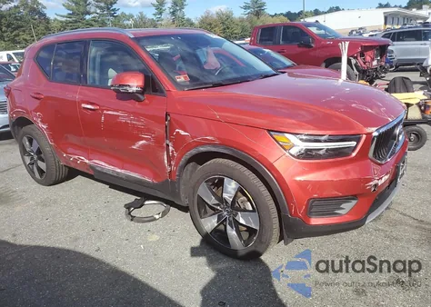2019 Volvo Xc40 T5 Momentum z USA, uszkodzony, nr VIN YV4162UK1K2074820